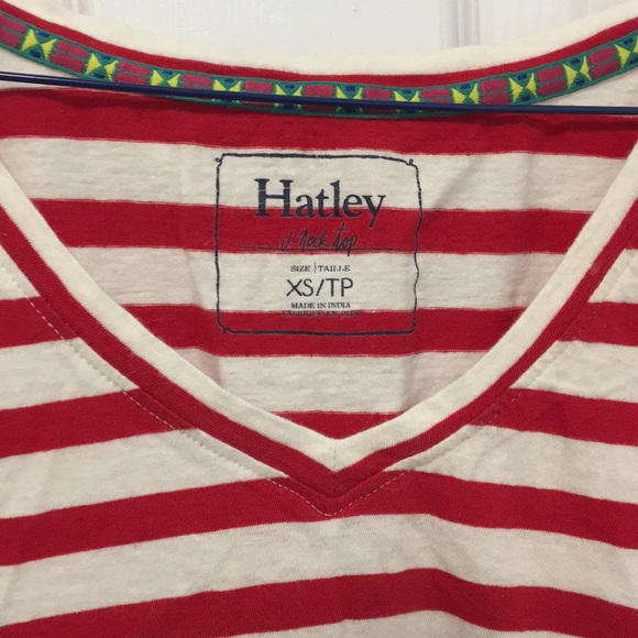 Red and white stiped v neck - Picture 2 of 3